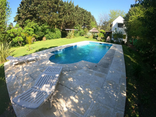 Imagen 9 de 19 de Casa Quinta En Venta, Van Gogh 3440, Barrio El Cazador