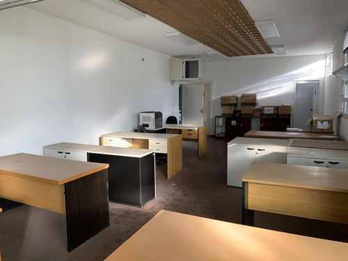 Deposito De 4900 M2