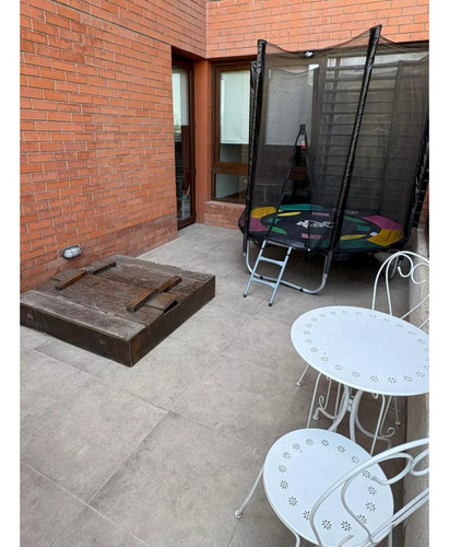 Departamento En Barnechea/ Primer Piso Con Jardin