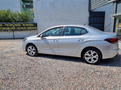 Imagen 10 de 16 de Citroën C4 Lounge 2019 1.6 Hdi 115 Feel Pack