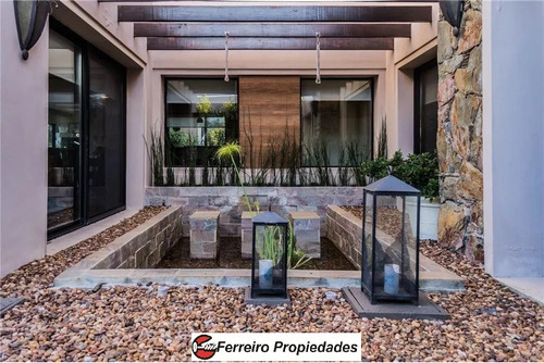 Carmel - Casa - Venta: 4 Dormitorios 5 Baños Cocina/comedor Living Barbacoa Piscina - Servicio