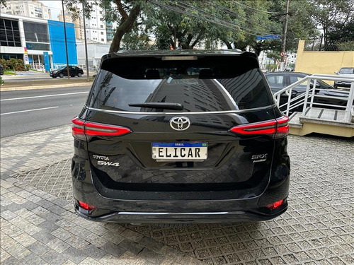 Toyota Hilux SW4 2.8 D-4d Turbo Diesel Srx Platinum 7l 4x4 Automático