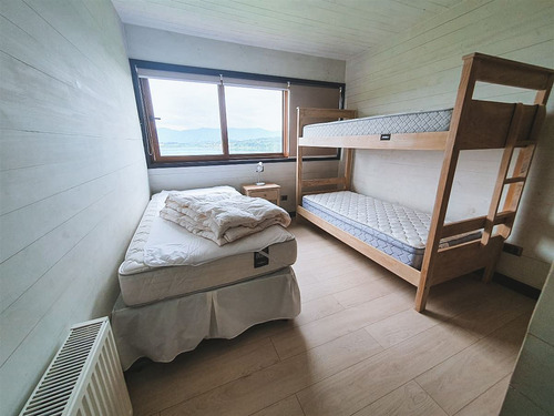 Casa En Venta De 4 Dorm. En Panguipulli