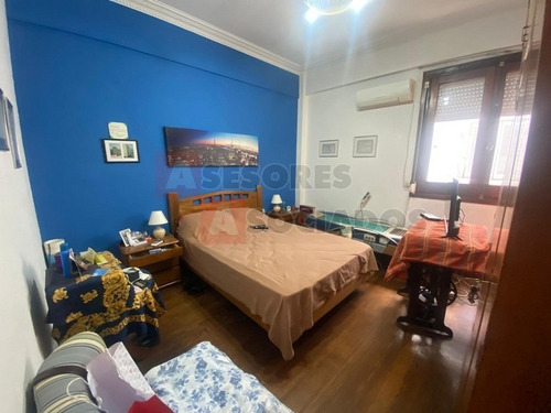 Apartamento Sobre Calle Paraguay 3 Dormitorios