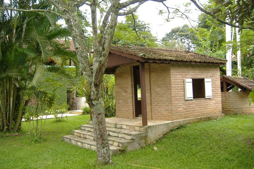 Chácara De 37.000m² Com 3 Casas Em Caçapava - Ch-1850
