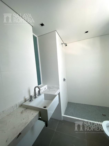 Imagen 5 de 9 de Venta Espectacular Apartamento 3 Dormitorios 4 Baños En Av Roosvelt , Punta Del Este Ref:3955495