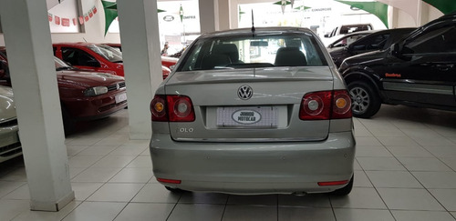 Vw Polo Sedan 1.6 Comfort Prata 2013 Flex