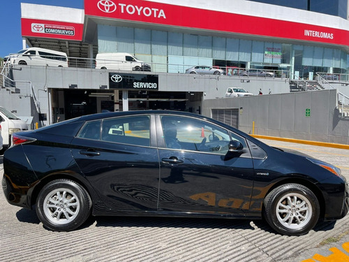 Imagen 2 de 12 de Toyota Prius Premium Modelo 2017