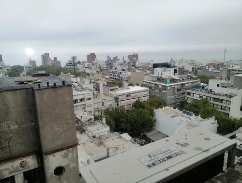 18 De Julio Y Río Branco, Piso Alto Con Vista !!!