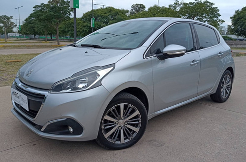Imagen 1 de 15 de Peugeot 208 1.6 5p Feline 2018