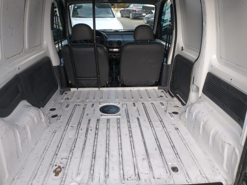Imagen 9 de 12 de Renault Kangoo 1.6 Aa Mt 2015