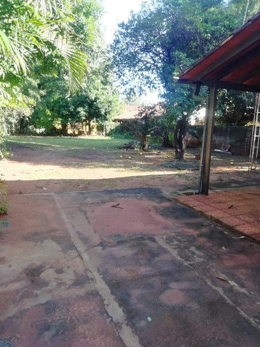 Imagen 14 de 20 de Alquilo Casa En Luque-laurelty Sobre Ruta Principal