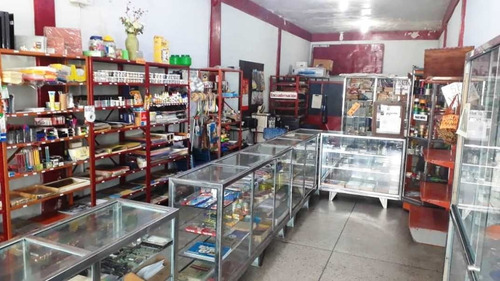 Imagen 3 de 7 de Se Traspasa Local Comercial Av. Lisandro Alvarado, Valencia