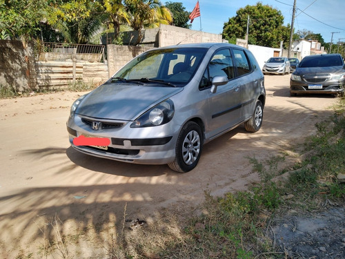 Imagem 2 de 4 de Honda Fit 2005 1.4 Lx 5p