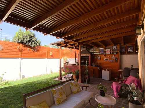 Imagen 2 de 20 de Vende Casa 3 Dormitorios, 3 Baños, 2 Estacionamientos