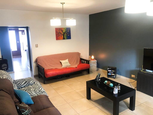 Imagen 3 de 8 de Casa - Castelar Sur