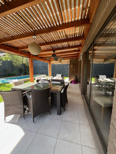 Venta Casa En Condominio 5hab 4ba Las Condes