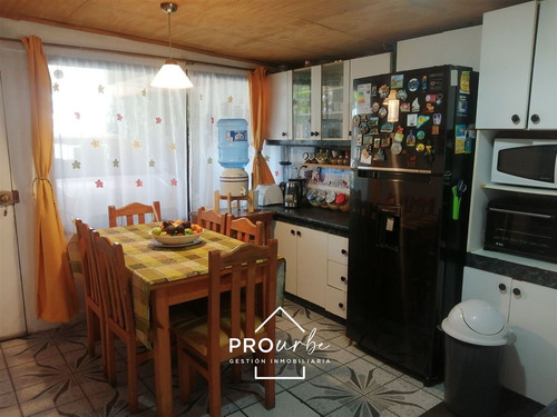 Excelente Y Amplia Casa En Venta En Maipú (regularizada)