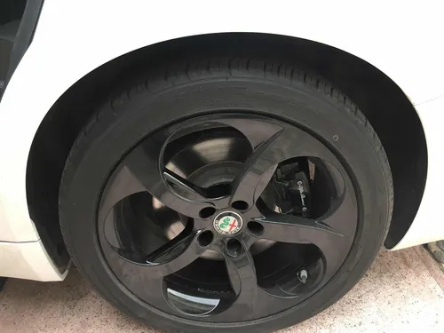 Alfa Romeo Giulia 2.0 Ti At