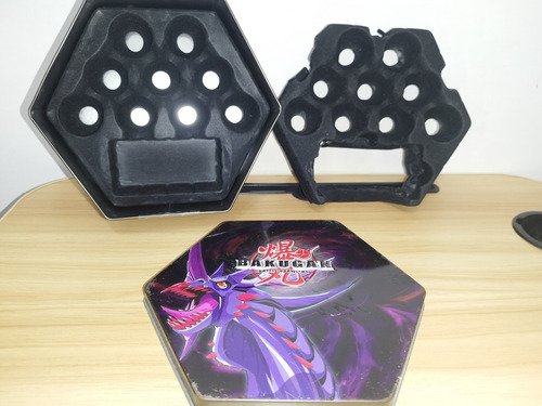 Bakugan Battle Brawlers Lata Coleccionable Hydranoid (Usado)