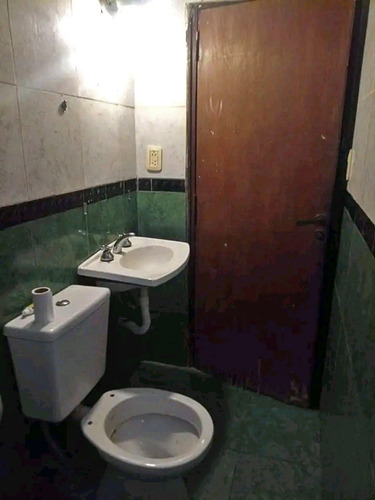 Imagen 10 de 15 de Se Vende Casa De Pasillo Con 4 Dormitorios