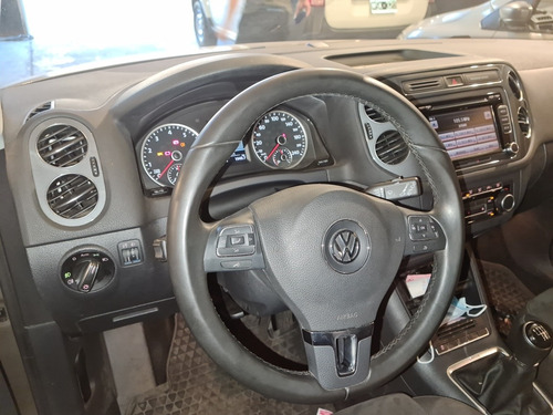 Volkswagen Tiguan 2.0 Sport & Style Tsi 200cv 2014