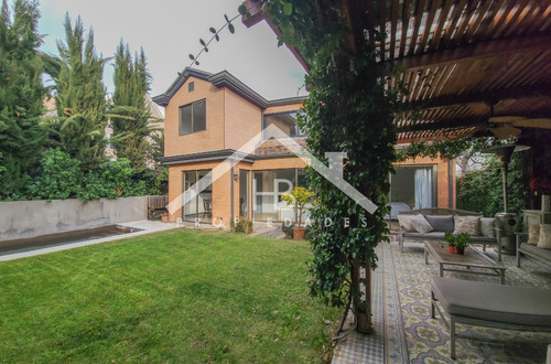 * Casa Amoblada Condominio, Con Piscina Y Quincho Disponible