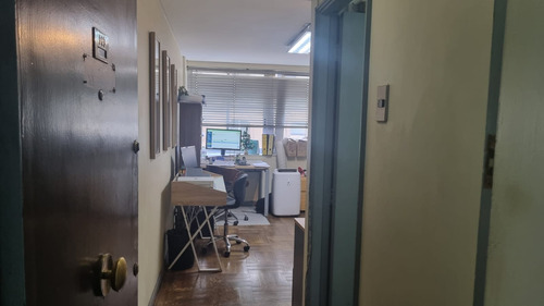 Oficina 53m2, 2 Privados, 2 Baños, Huérfanos/ahumada