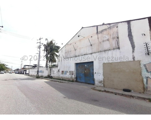 Imagen 2 de 30 de ´*galpones En Alquiler En El Centro De Barquisimeto. Monica Carrasquel 0424 556 57 59´*