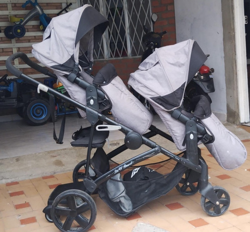 Coche Gemelar Marca Ebaby. Asientos Removibles