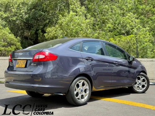 Ford Fiesta 1.6 Hatchback Automática