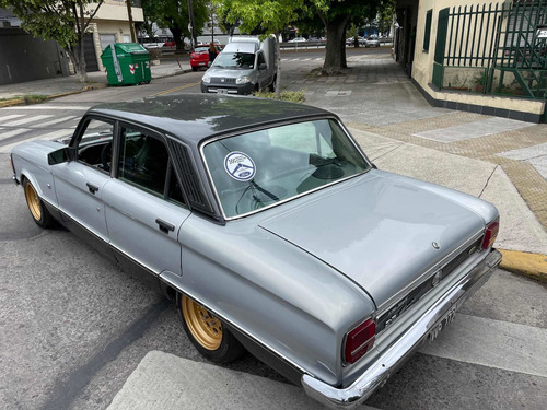 Imagen 8 de 12 de Ford Falcon Futura Sp