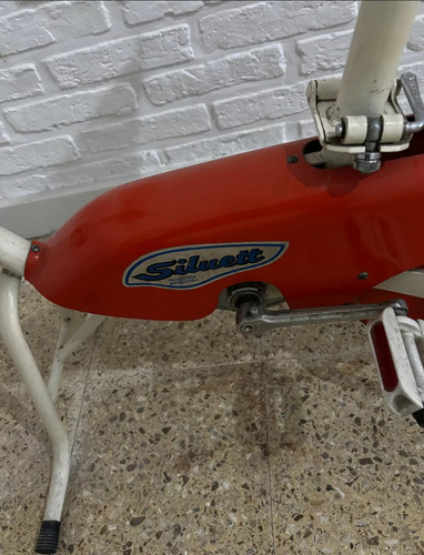 Bicicleta Fija Aurorita Modelo Siluett - No Envio (usado) Bordó (Usado)