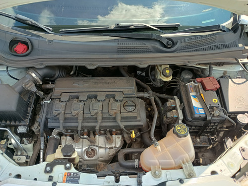 Chevrolet Onix 1.0 Lt 5p