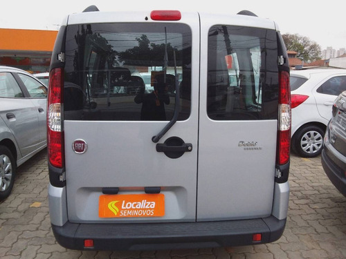 Imagem 6 de 7 de Fiat Doblò 1.8 Mpi Essence 7l 16v Flex 4p Manual
