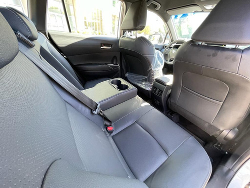 Imagen 12 de 16 de Toyota Corolla Cross 1.8 Seg Hv E-cvt 2023