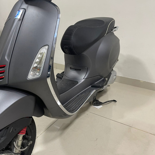 Vespa Sprint 150s 2018 Usada - 7.900 Km