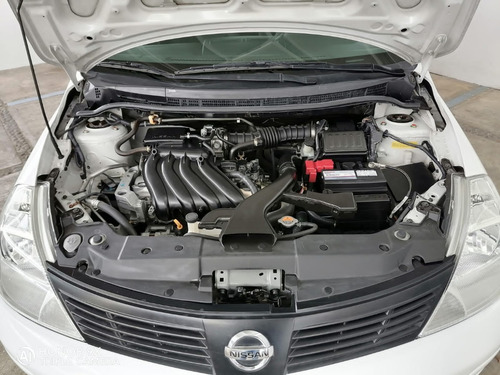 Imagen 7 de 8 de Gf Nissan Tiida Sedan Drive Tm 2017