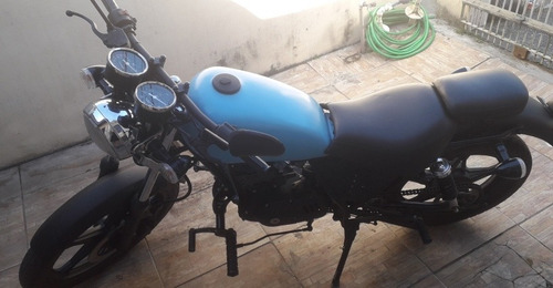 Suzuki Intruder