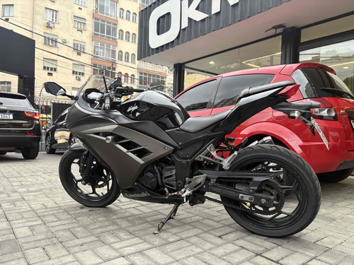 Kawasaki Ninja 300