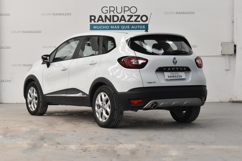 Imagen 3 de 15 de Renault Captur 2.0 Intens 2016 La Plata 881