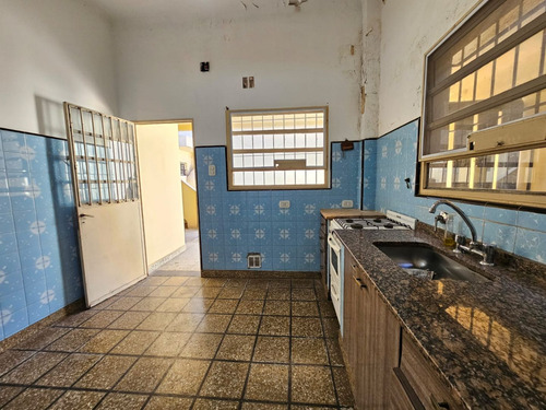 Casa En Venta 3 Ambientes Con Patio Y Terraza