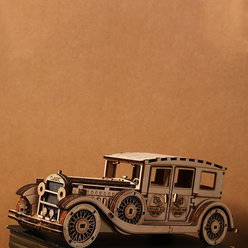 Orduración Del Modelo De Modelo De Acuerno Retro De Car