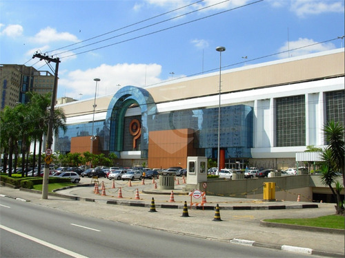 Imagem 16 de 19 de Ponto Comercial No Shopping Ibirapuera Piso Campo Belo. - Reo654673