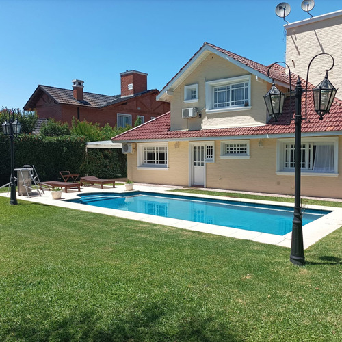 Venta Casa  Club De Campo La Martona Cañuelas