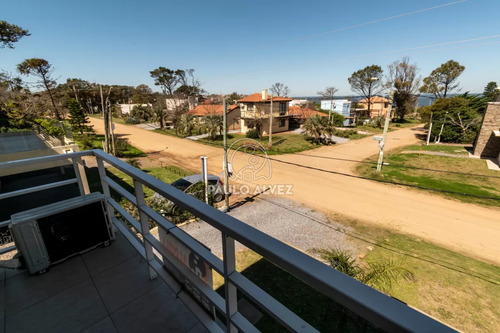 Sobre La Principal Del Balneario