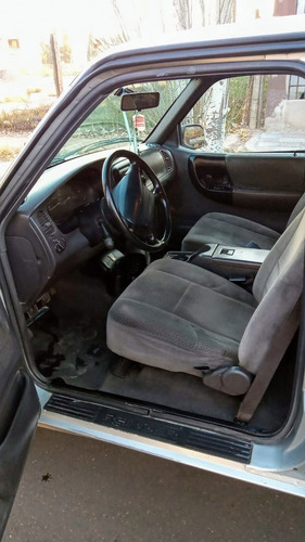 Imagen 4 de 9 de Ford Ranger 2.5 Xlt I Dc 4x4 2000