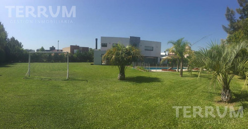 Casa En Venta : Canning : Malibu