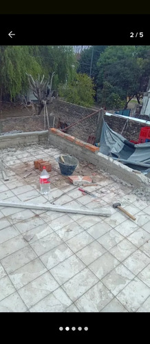 Se Realizan Trabajos De Construcción