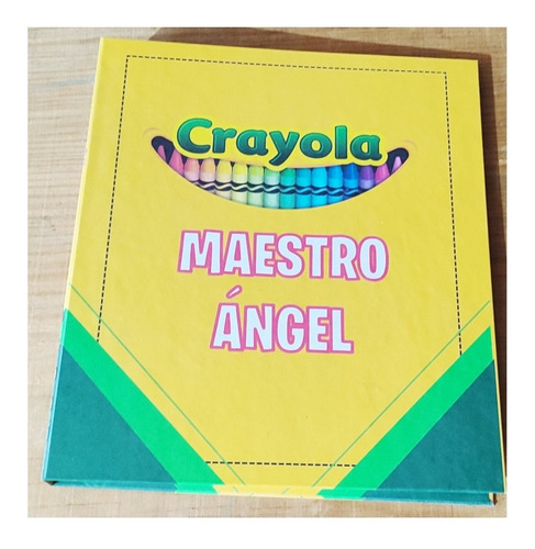 Carpeta De 3 Arillos Personalizada Crayola Con Hojas